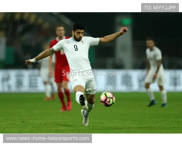 本菲卡斯卡尔帕尼前点抢射完成经典破门动作