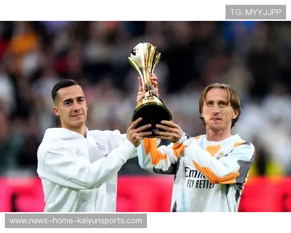 西甲积分格局波动，皇马巴萨争夺白热化